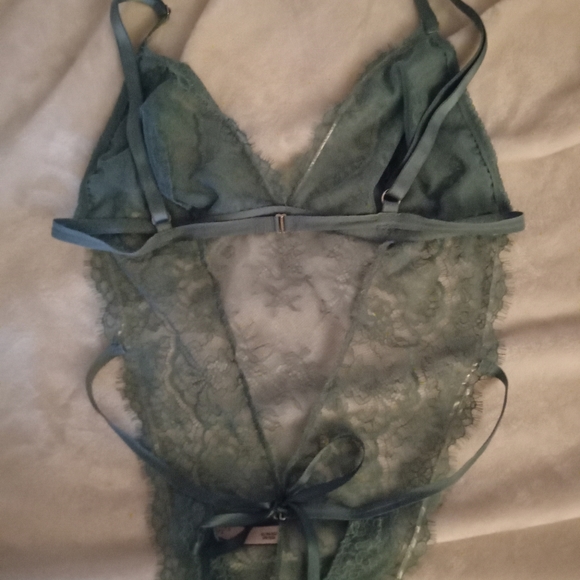 Lace babydoll - Picture 6 of 11